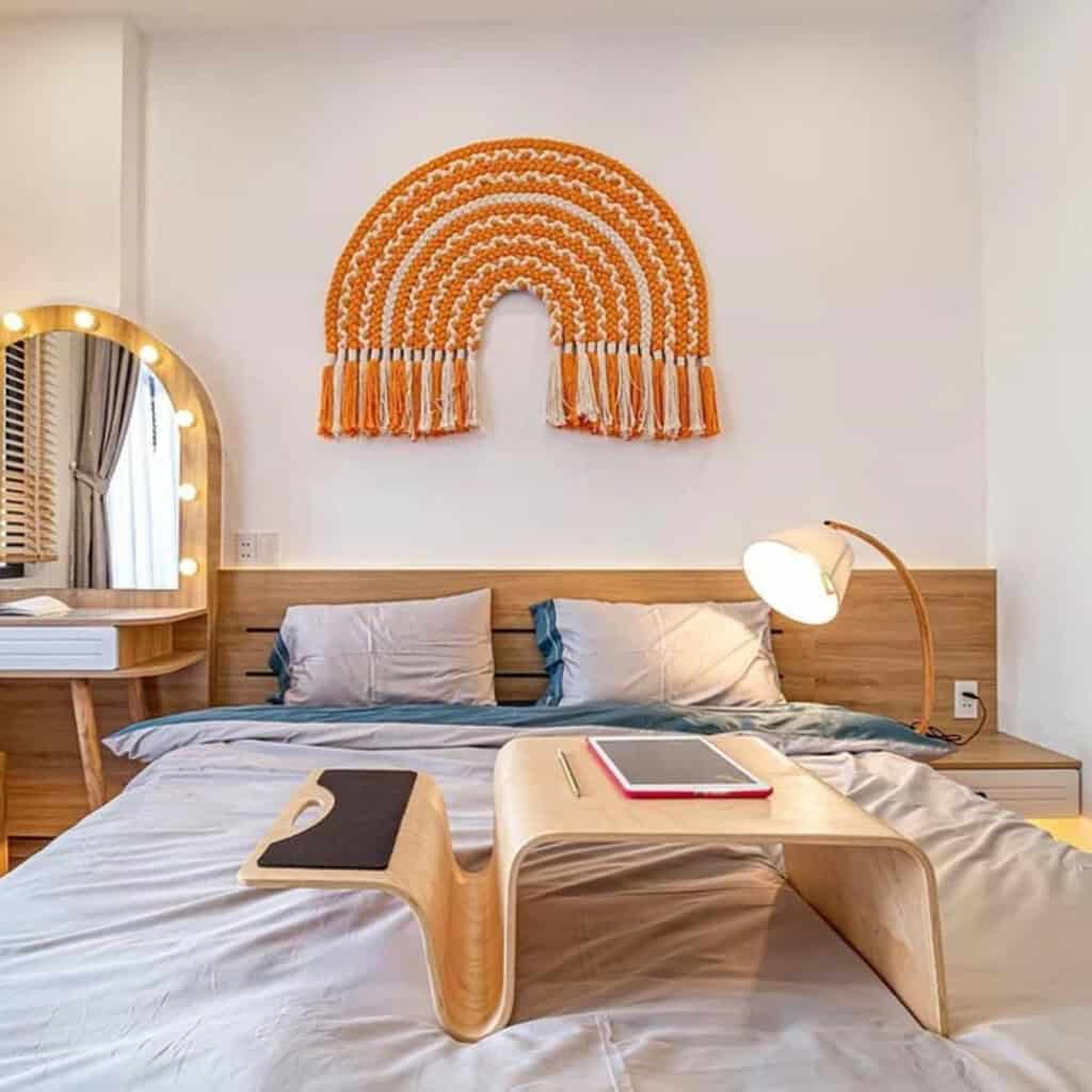 light your modern bedroom