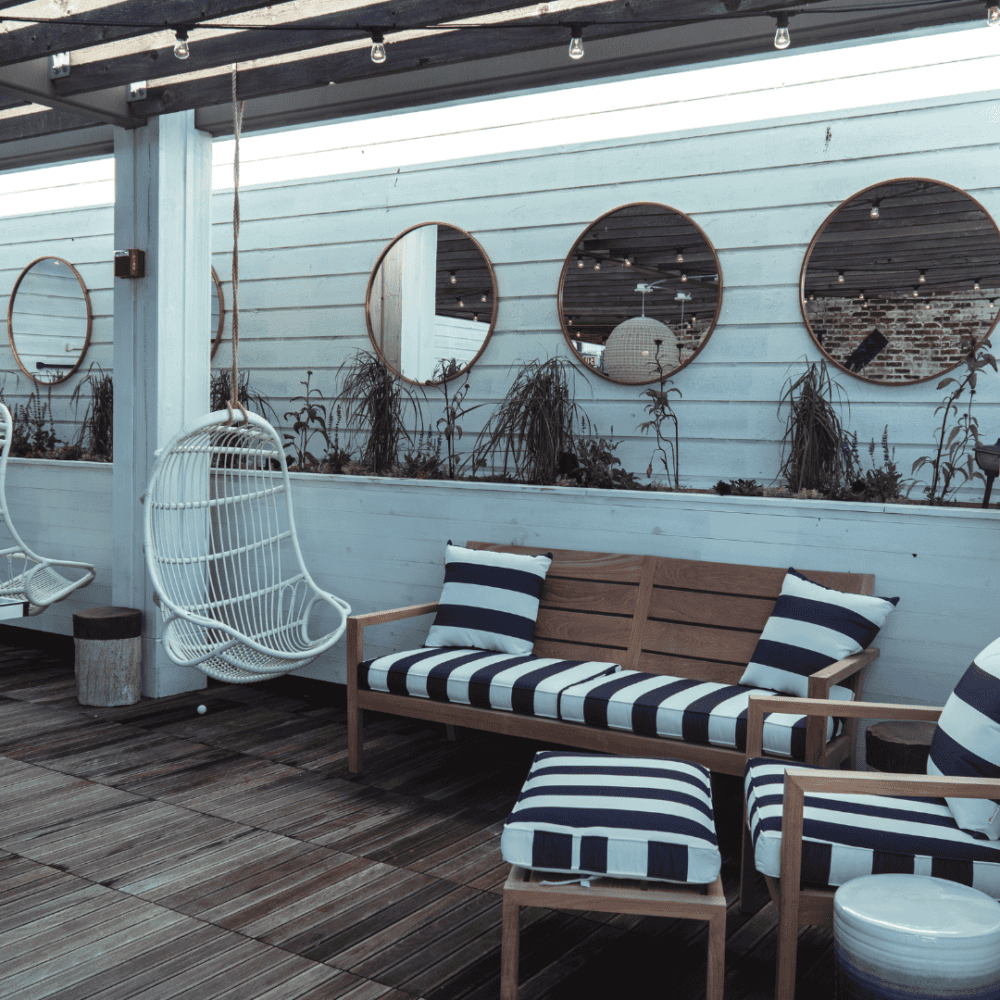 Nautical and beach-inspired accents