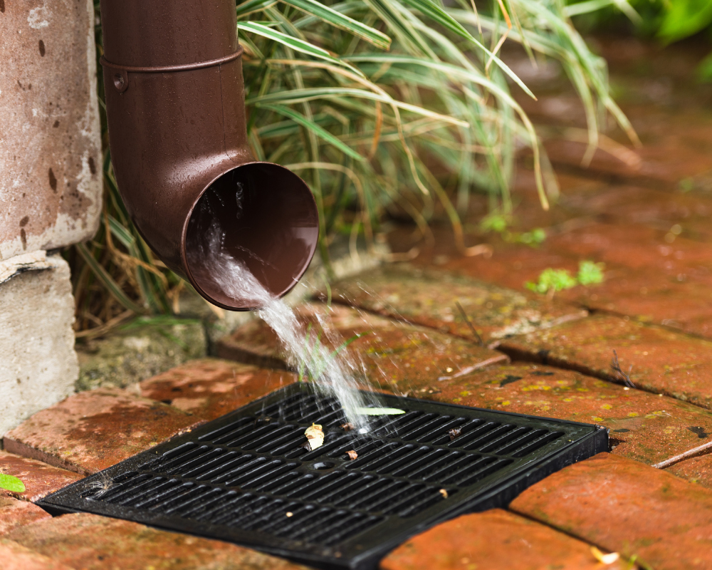 Dealing with a Blocked Outside Drain: A DIY Guide 2