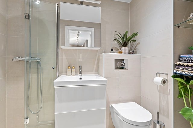 Big Impact! Small Bathroom Revamp Tricks 1