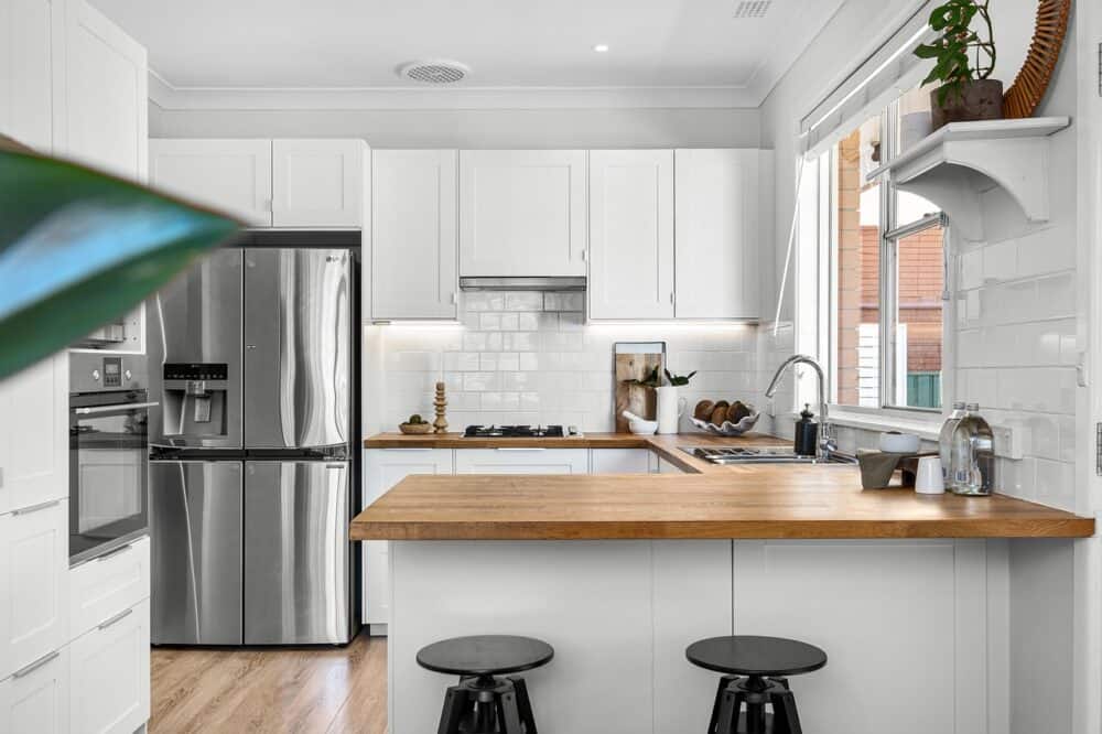 When to Choose a Kitchen Peninsula