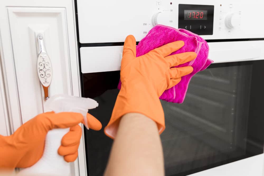 Cooker Cleaning Essential Tips 2