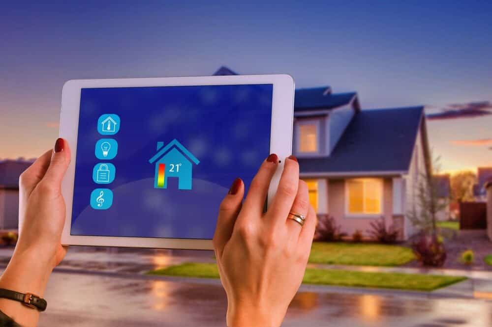 Smart Home Devices to Reduce Utility Bills