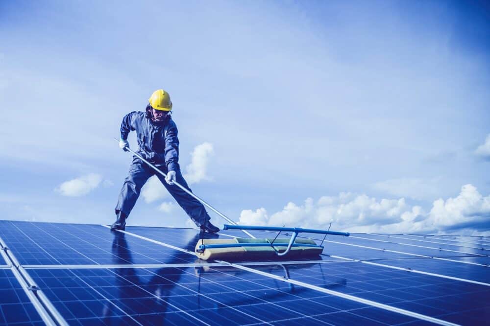 Maintain Your Solar Panels with Regular Cleaning Maintain Your Solar Panels with Regular Cleaning