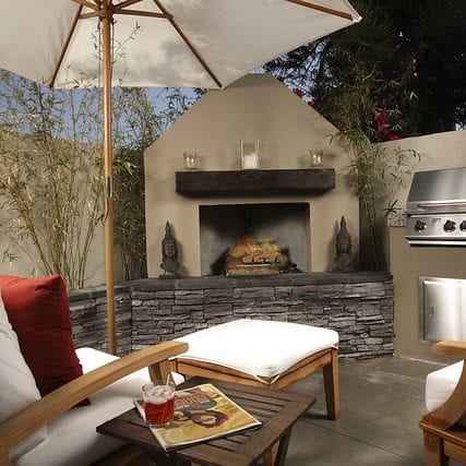 Create an Entertainment Area in Your Garden 2