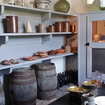 The Benefit of a Pantry or Cool Room to a Home 1
