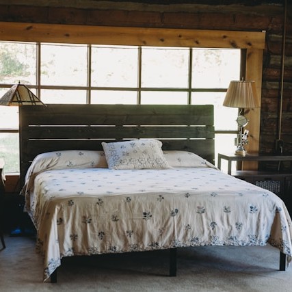Add Simple Touches for the Perfect Cottage Farmhouse Interior 3