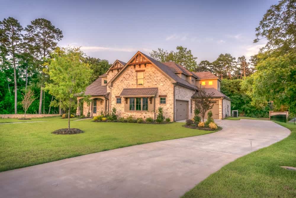 Creating Powerful Curb Appeal that Turns Heads 1 powerful curb appeal