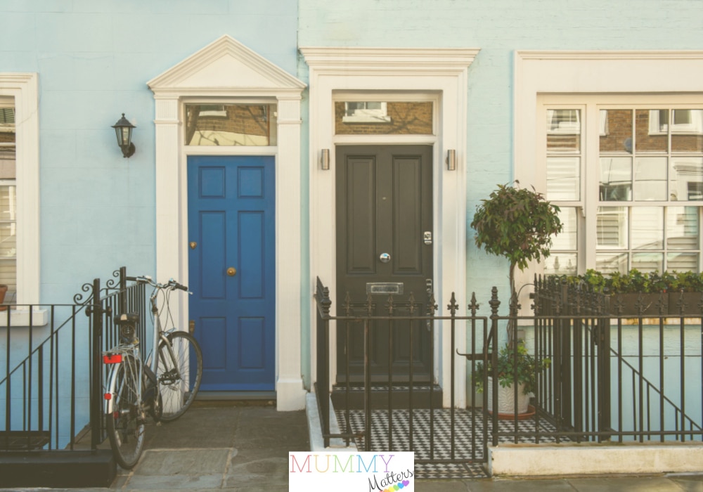 How to Clean and Maintain Your Home’s Exterior Paint 2 How to Clean and Maintain Your Home’s Exterior Paint