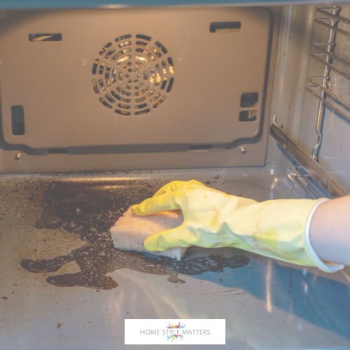 Why Kitchen Ovens Become Greasy