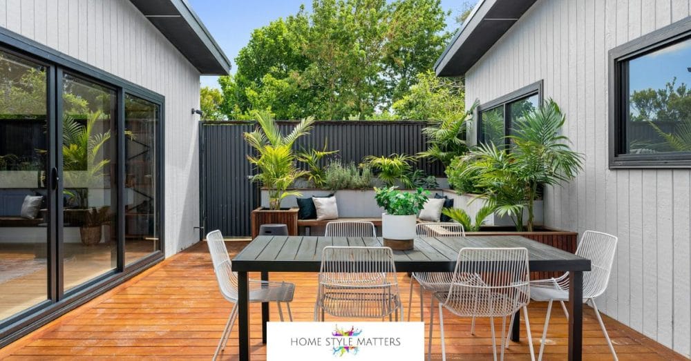 How to Create a Private and Stylish Outdoor Living Space 1 Stylish Outdoor Living Space
